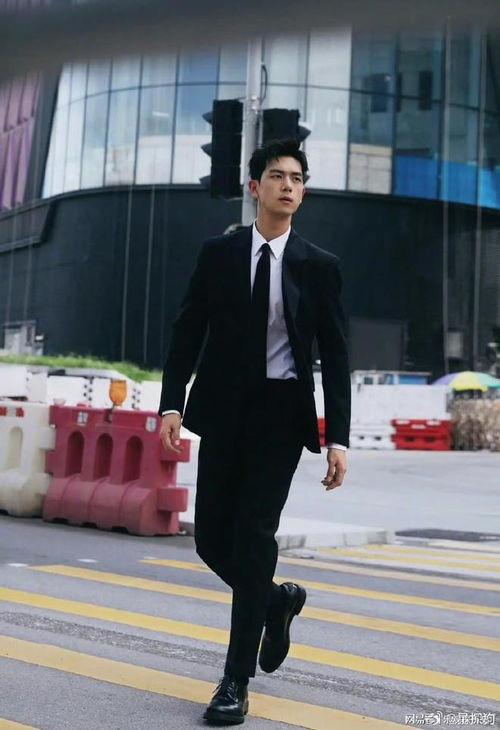 刘大锤最新爆料李现,李现最新动态揭秘